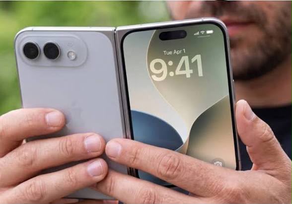 Apple lança primeiro iPhone dobrável e novos iPhone 18 Pro; modelo chega a R$ 30.999 no Brasil