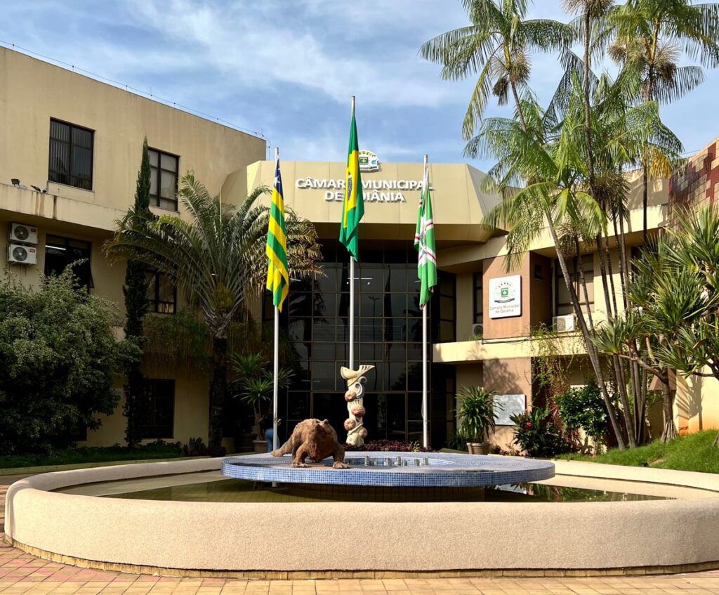 Gestão Sandro Mabel começa com aliança estratégica entre Prefeitura e Câmara para superar desafios em Goiânia