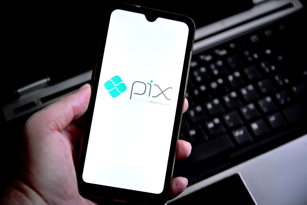 Receita Federal esclarece que novas regras de fiscalização do Pix não implicam em criação de impostos