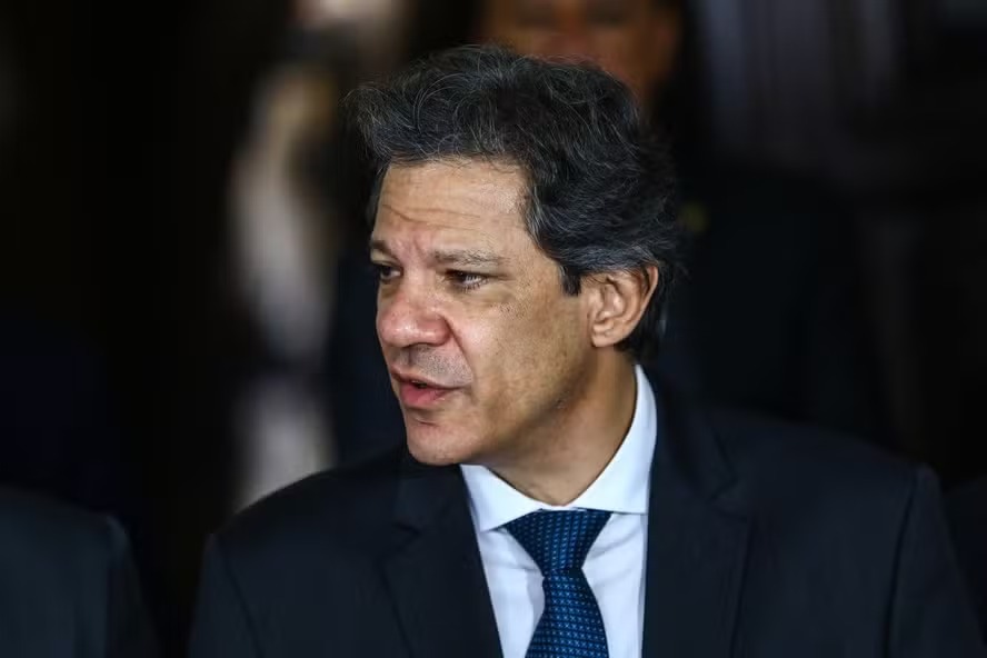 Haddad diz que inflação entre 4% e 5% está dentro da normalidade para o real