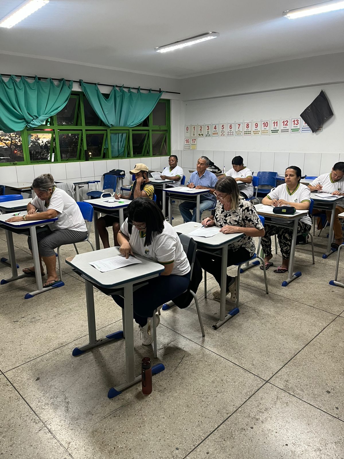 Senador Canedo aplica provas diagnósticas da EJA e reforça compromisso com educação inclusiva