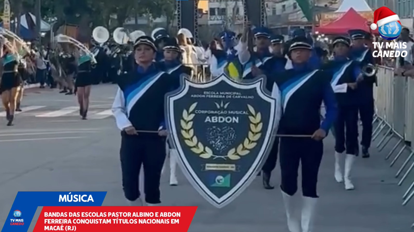 Estudantes da rede municipal brilham em campeonato de bandas no Rio