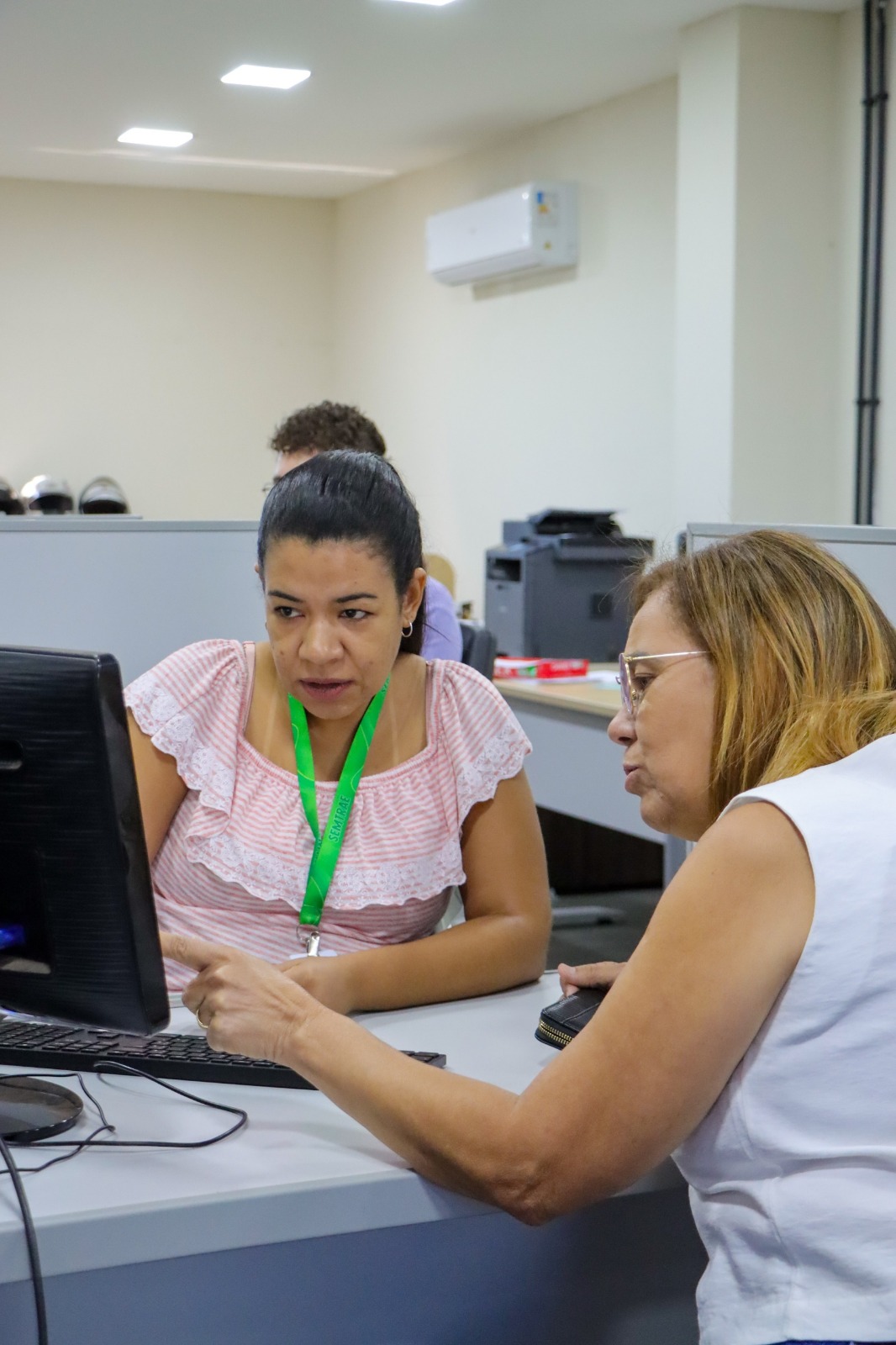 SEMTRAE encaminha mais de 20 pessoas ao mercado de trabalho em Senador Canedo