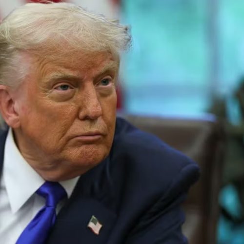 Trump diz que China quer negociar fim da guerra tarifária, mas chineses cobram “sinceridade” dos EUA