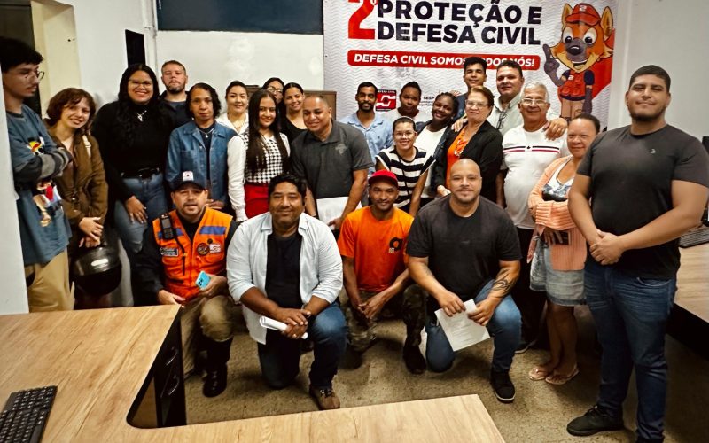 Alunos do IFG visitam base da Defesa Civil de Senador Canedo em atividade prática
