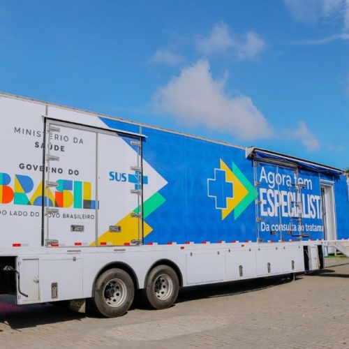 Carreta do programa Agora Tem Especialistas inicia atendimentos em Senador Canedo