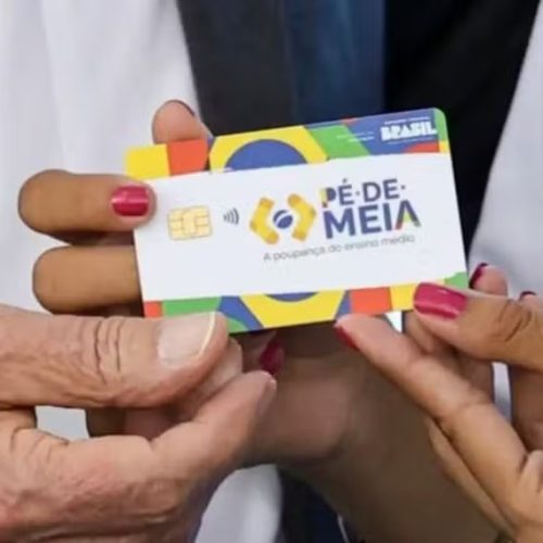 Bloqueio de R$ 6 bilhões ameaça paralisar o programa Pé-de-Meia em janeiro