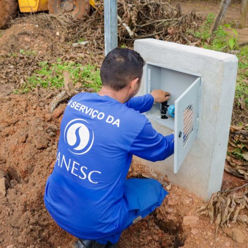 Moradores da Rua São João recebem rede de água tratada pela primeira vez em Senador Canedo