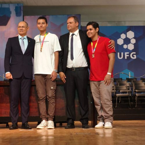 Estudantes da rede municipal de Senador Canedo conquistam destaque nacional na Olimpíada Brasileira de Matemática