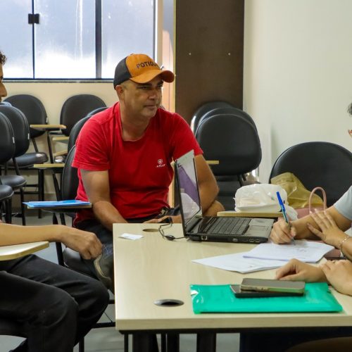 Senador Canedo realiza processos seletivos com mais de 100 vagas de emprego nesta segunda-feira (9)