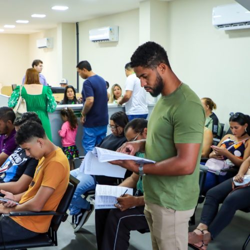 Senador Canedo inicia semana com mais de 1.400 vagas de emprego