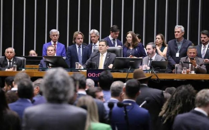 Congresso derruba veto de Lula ao PL da dosimetria