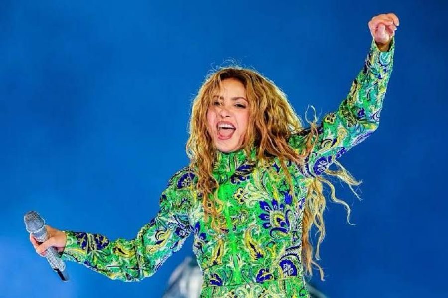 Shakira reúne mais de 2 milhões em show histórico no Rio de Janeiro