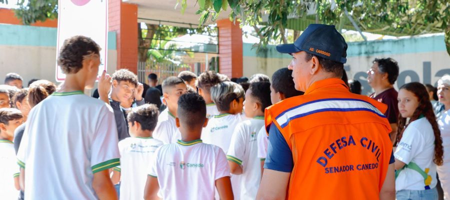 Defesa Civil realiza simulado de evacuação em escola de Senador Canedo