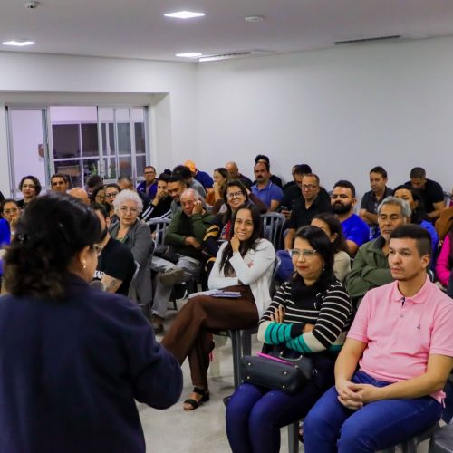 Senador Canedo realiza formação continuada para profissionais da EJA