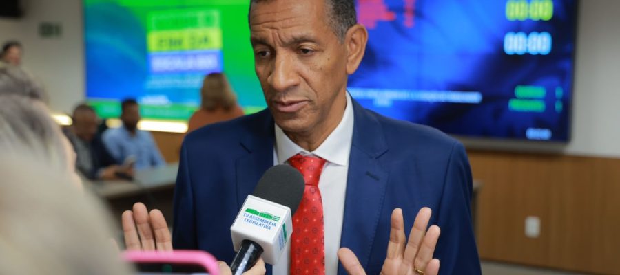 Audiência pública debate impactos do fim da escala 6×1 para trabalhadores idosos em Goiás