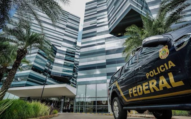 Polícia Federal indicia 48 pessoas por descontos indevidos no INSS