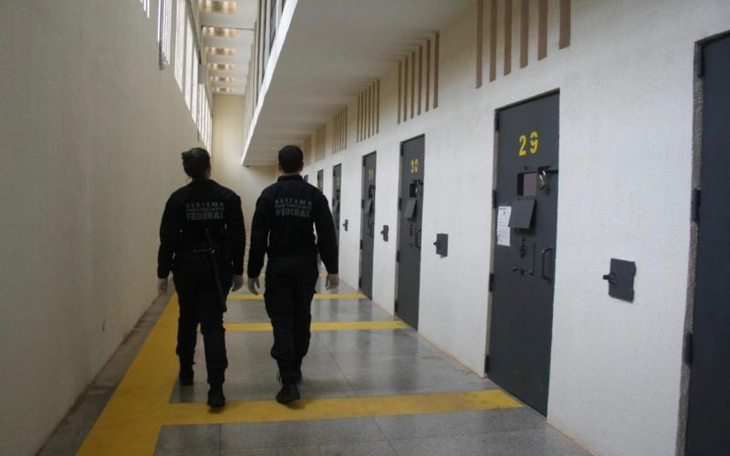 Goiás cria protocolo único para investigar mortes em presídios e amplia fiscalização