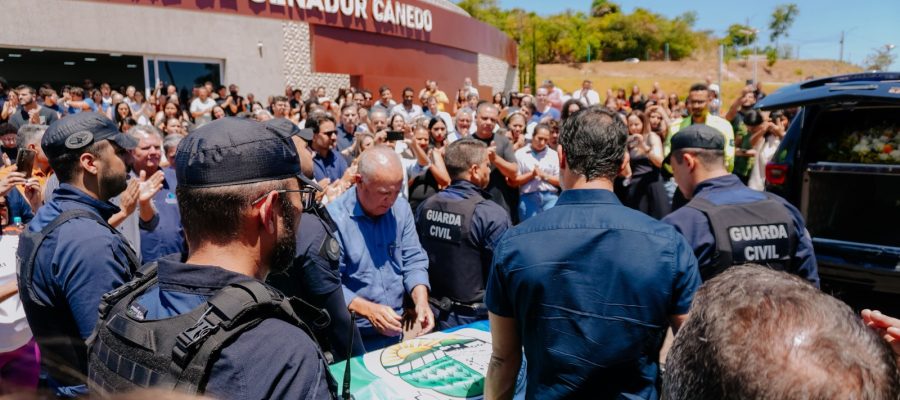 Senador Canedo se despede de Tomás de Aquino com cortejo pelas ruas da cidade