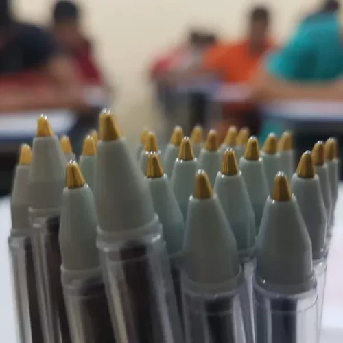 Inep prorroga inscrições para certificadores do Enem e PND 2025; pagamento pode chegar a R$ 864 por dia