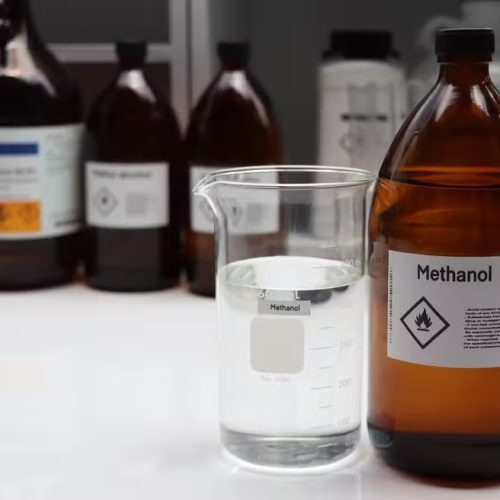 Bebidas adulteradas com metanol: intoxicação pode levar à cegueira e morte em até 48 horas