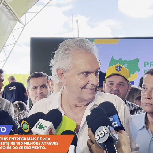 Governo de Goiás entrega veículos e benefícios do Programa Goiás do Crescimento