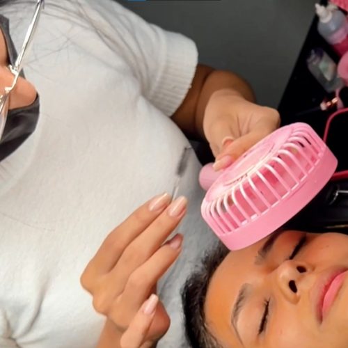 Empreendedoras do Olhar: O Crescimento das Lash Designers e a Revolução do Empreendedorismo Feminino