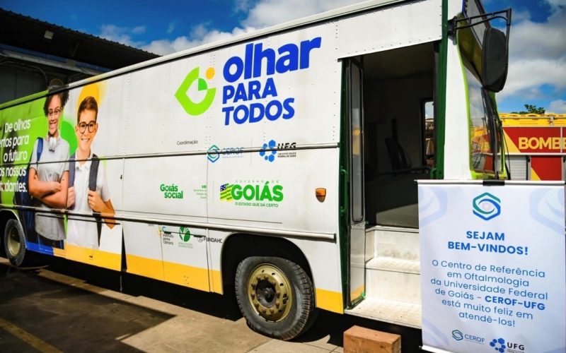 Olhar para Todos entrega mais de 6,5 mil óculos a alunos de Goiânia e Aparecida