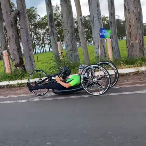 Atleta de paraciclismo supera violência e representa o Brasil em competições internacionais