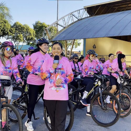 Evento Pedalando com Elas reúne centenas de ciclistas para celebrar o Mês da Mulher