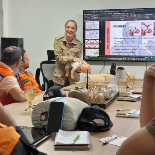 Bombeiro Militar ministra curso de Atendimento Pré-Hospitalar para Defesa Civil de Senador Canedo