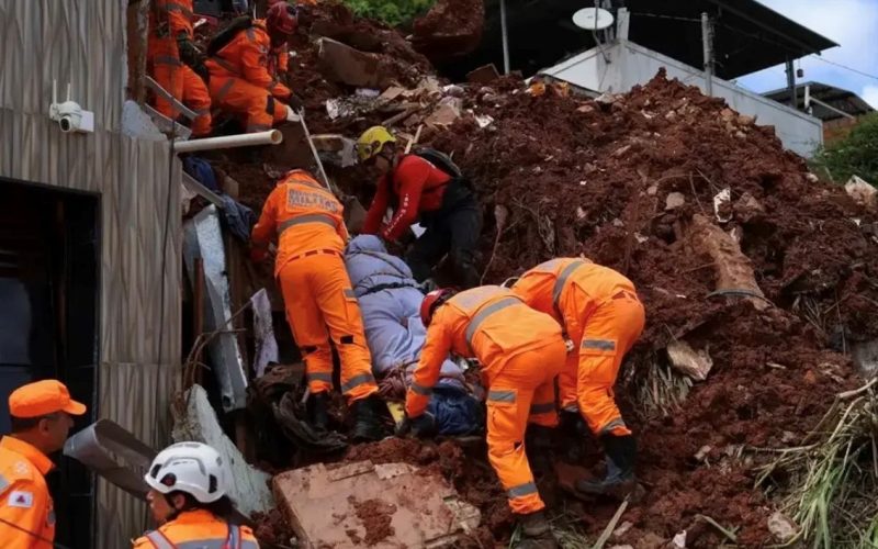 Fortes chuvas na Zona da Mata mineira deixam 49 mortos, dezenas desaparecidos e milhares desabrigados